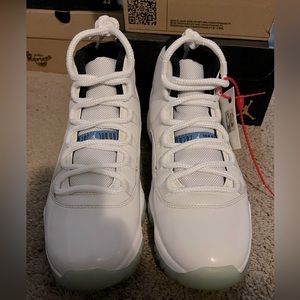 Air Jordan 11